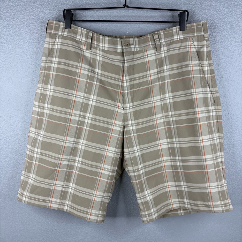 Nike Golf Men’s Tan Plaid Golf Shorts